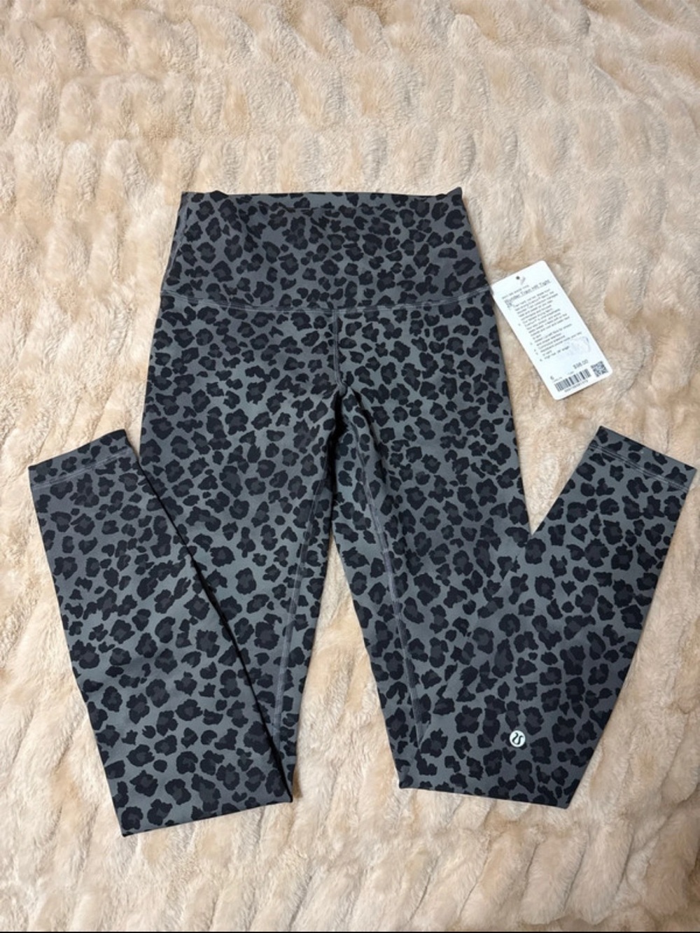 Lululemon women's Black and Gray Leopard Print Leggings -